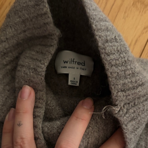 Wilfred Turtleneck Sweater - Picture 3 of 3